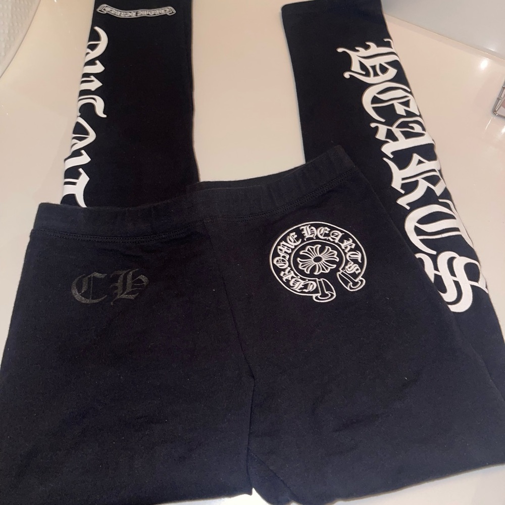 Chrome Hearts XS leggings.
